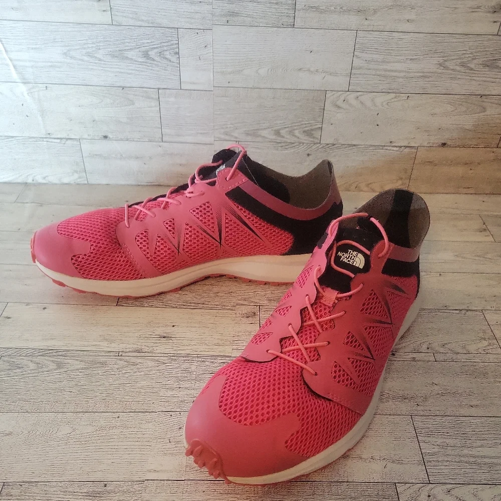 The North Face Womens Light‎ Wave Shoes Size 10.5 Vibram Sole Lace Up Sneakers
